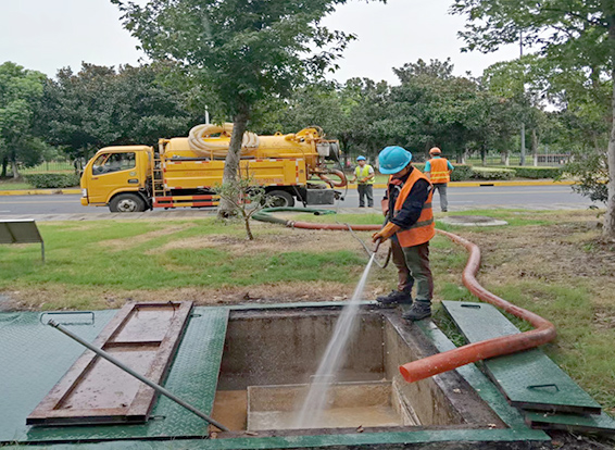 上犹化油池清理